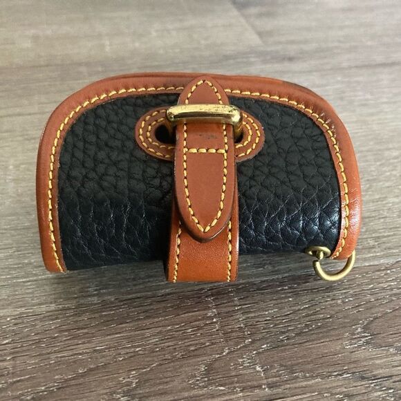 Dooney and Bourke W55 Key Caddy EVC - Picture 7 of 8